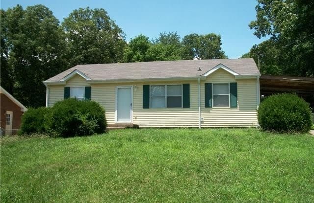 311 Gomer Rd - 311 Gomer Road, Clarksville, TN 37042