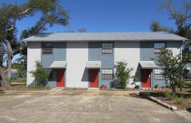 2750 W 12th St #1C - 2750 West 12th Street, Panama City, FL 32401