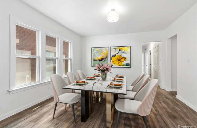 Photo of 2509 Gladstone St