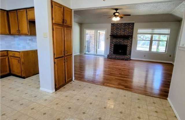 200 N Mount Rushmore Drive