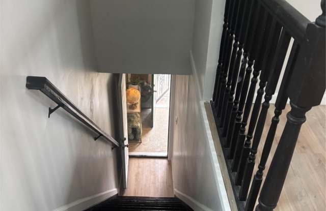 Photo of 1031 E 241st Street