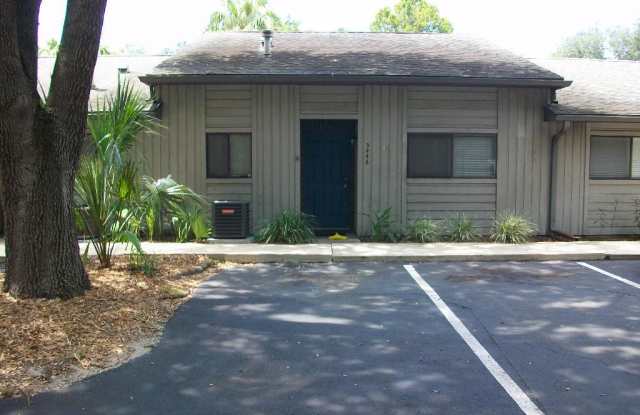 Photo of 2BR/2BA Condo in NW Gainesville - available January 2026