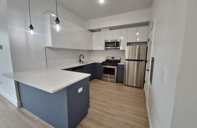 18 Van Houten Ave