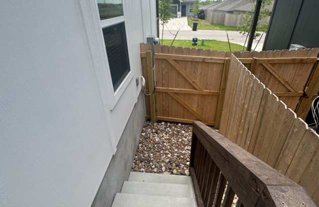 Gorgeous and Modern Duplex in Temple, Tx!