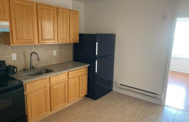 Philly West - 331 S. 52nd St. (#06)