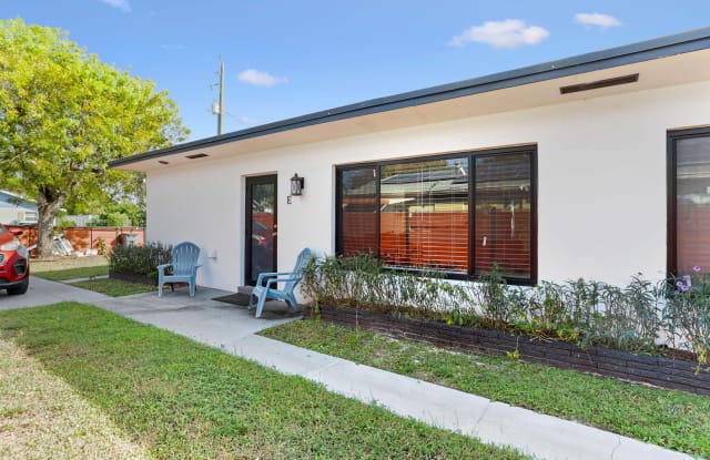 344 SE 4th Avenue E - 344 Southeast 4th Avenue, Delray Beach, FL 33483