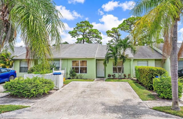 134 Oakwood Drive - 134 Oakwood Drive, Jupiter, FL 33458