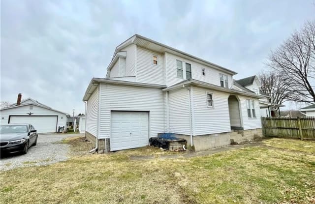 416 Golf Ave - 416 Golf Avenue, Ellport, PA 16117