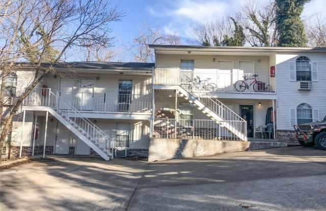 624 N Oakland Avenue