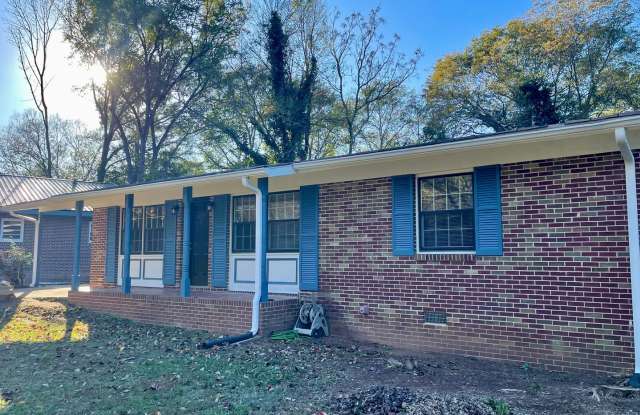 3/2 Eastside Home that was just remodeled -Available now.
