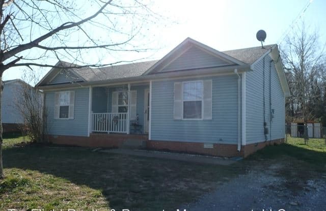 126 Grant Ave - 126 Grant, Oak Grove, KY 42262