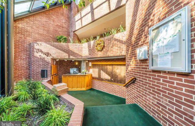 1080 WISCONSIN AVE NW #3001