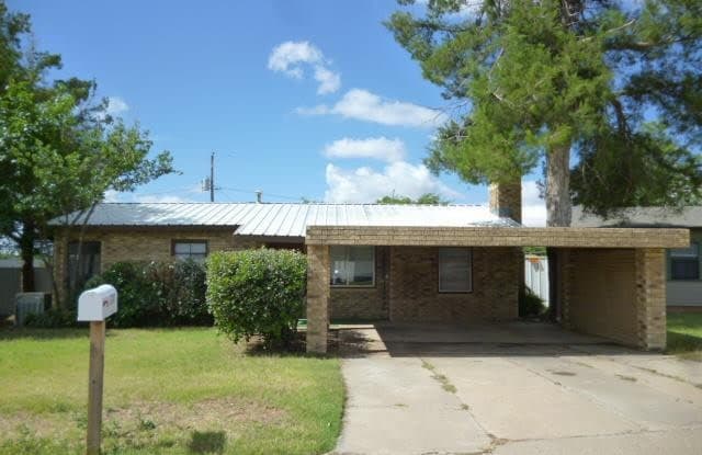 3797 Highland Dr - 3797 Highland Drive, Snyder, TX 79549