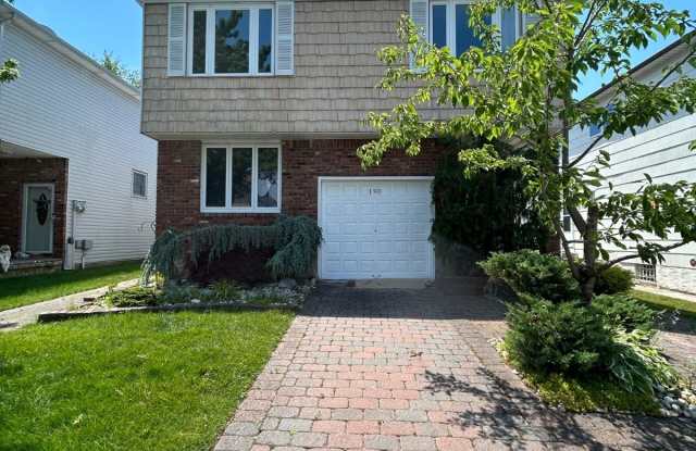 190 Woehrle Ave