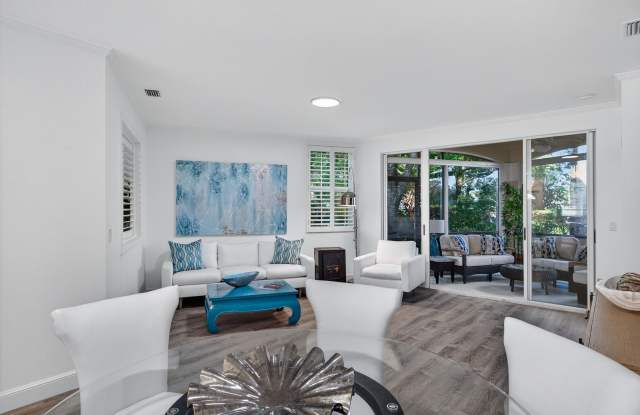 Photo of 8390 Excalibur Circle