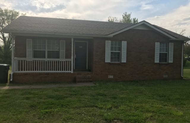 635 Artic Ave - 635 Artic Avenue, Oak Grove, KY 42262