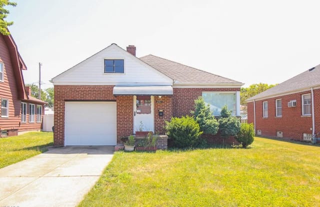 2117 Grovewood Ave - 2117 Grovewood Avenue, Parma, OH 44134