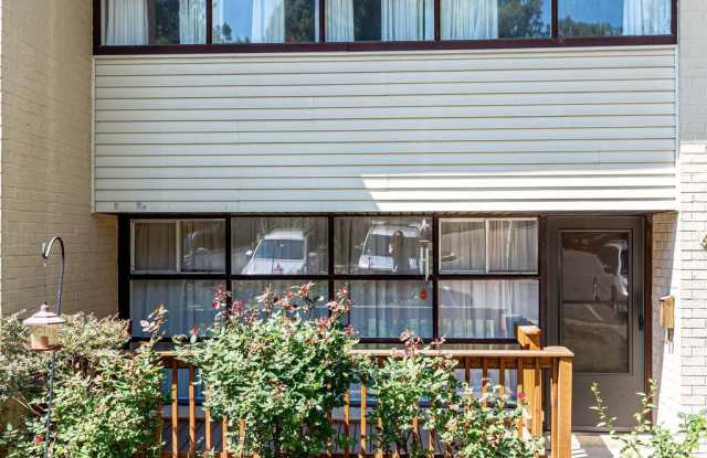 4771 PARKMAN COURT