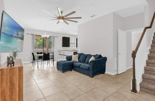 2480 SEVEN OAKS DRIVE