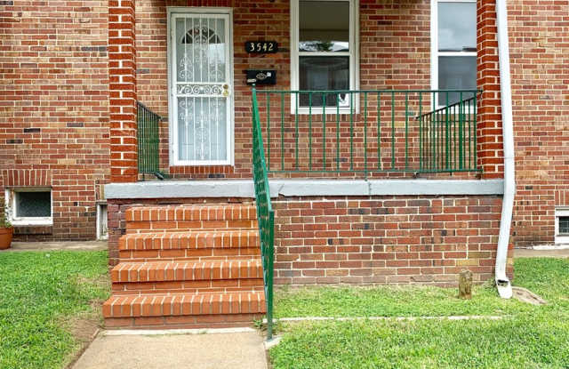 Photo of Bright Porch Front Home in East Baltimore