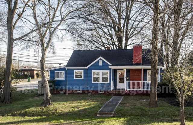 Photo of 2401 Greenland Avenue