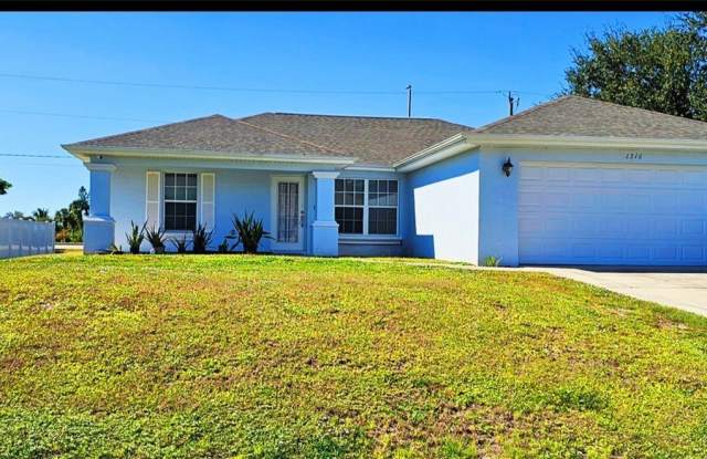 Photo of 1316 NE 16th Place