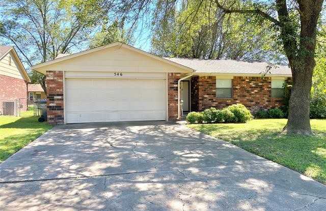 546 E 139th Place