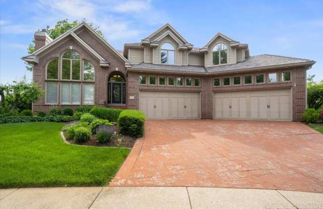 1072 REDDINGTON Drive