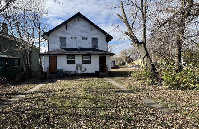 3249 N Kenwood Avenue