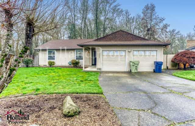 Photo of Beautiful Single-Level Hillsboro Home with Spacious Fenced Yard!