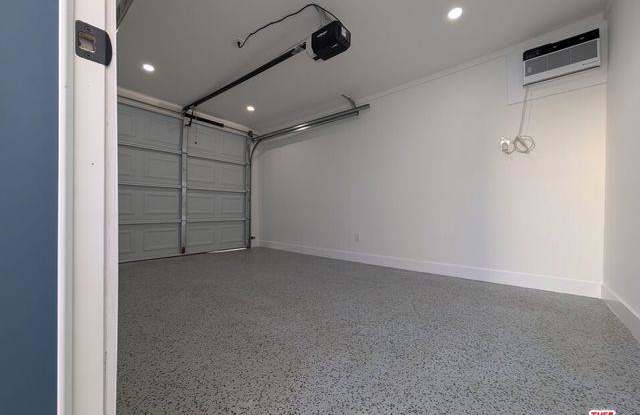 1015 Granville Avenue