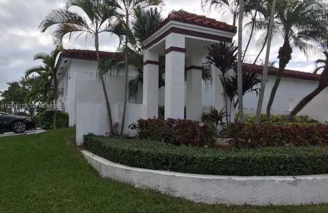 8420 SW 208th Ter