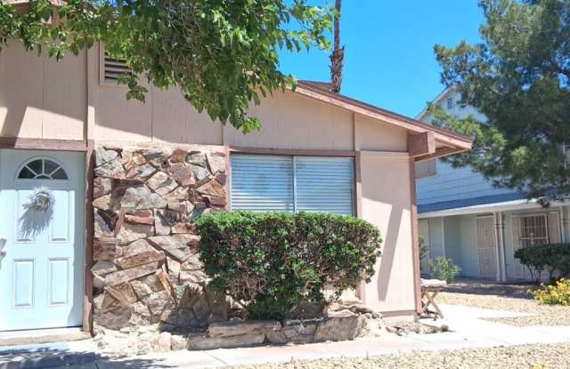 Modernly Updated Retreat Near UNLV & The Las Vegas Strip!
