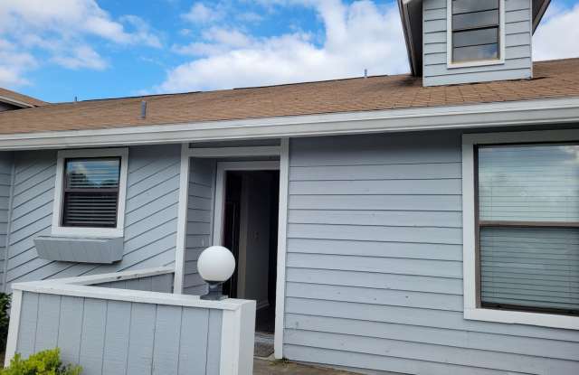 $1195 - 2/2 - Jefferson Square - Move in Special