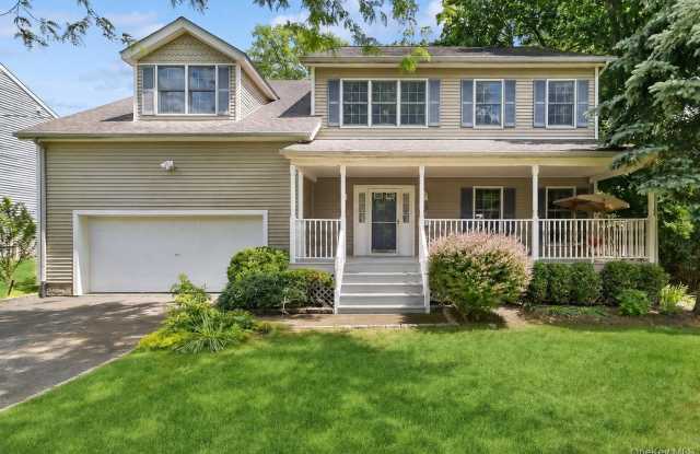 921 Shore Acres Drive