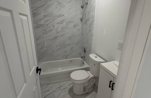 Photo of 1208 North Wilton Street