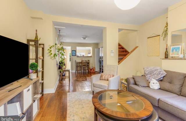 1310 E SUSQUEHANNA Avenue