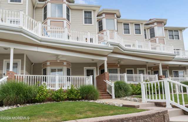 29 Pavilion Avenue