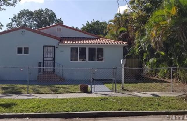 1500 SW 9th St - 1500 Southwest 9th Street, Miami, FL 33135