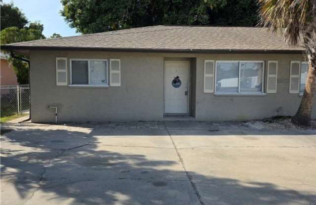 Photo of 4638 Santa Barbara Boulevard unit: 1