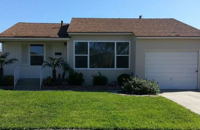 Charming Lakewood Home – Must See to Appreciate!