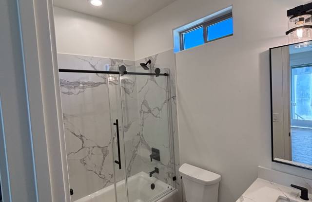 175 Via Del Mar Place - 1Unit A