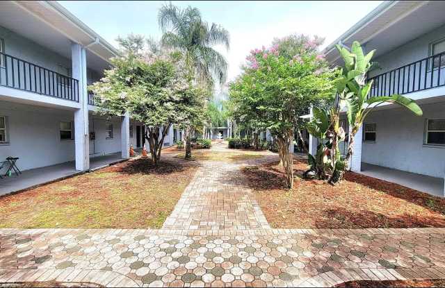 Photo of Cozy 2/1 Apartment, Move in Ready, Move in Special!