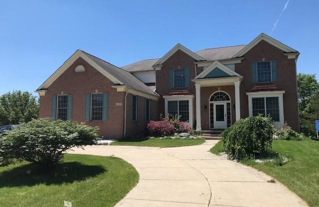 48197 Manhattan Circle, Canton Twp., MI Circle - 48197 Manhattan Cir, Wayne County, MI 48188