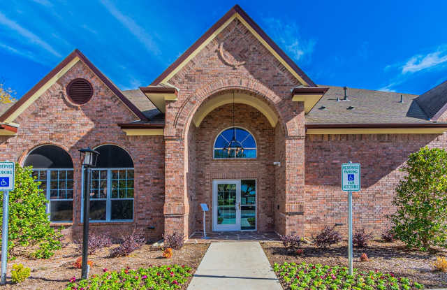 Hickory Manor 62+ Apartments - Senior & Affordable Housing