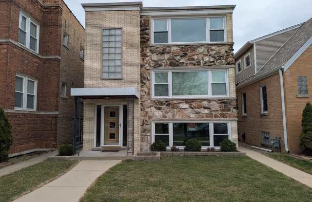 6537 N Natoma Avenue unit: Garden