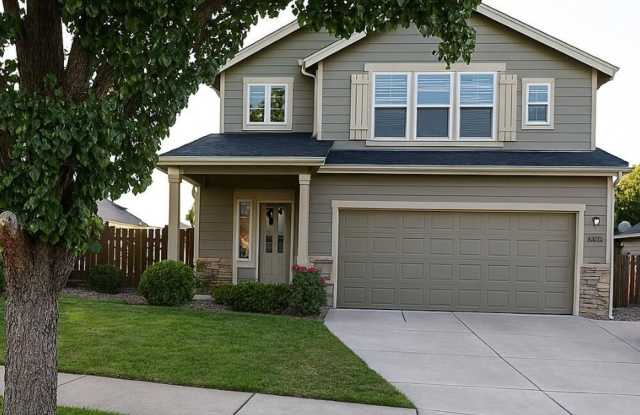 Photo of MOVE IN SPECIAL - $500 OFF 1st Month's RENT!! - 3 Bedroom, 2.5 Bathroom Medford Home