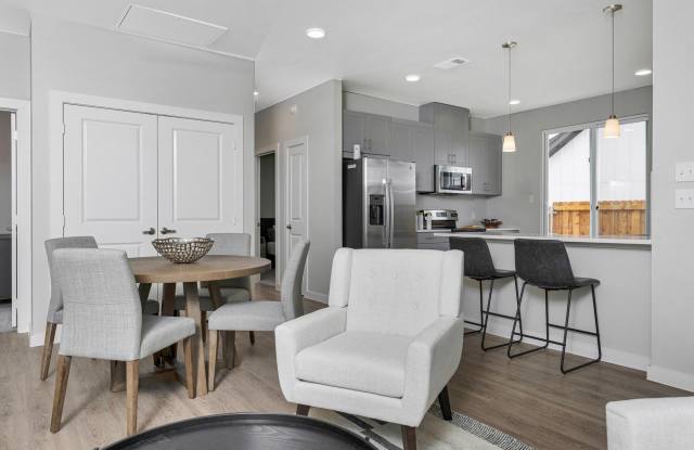 Chapel Creek Cottages