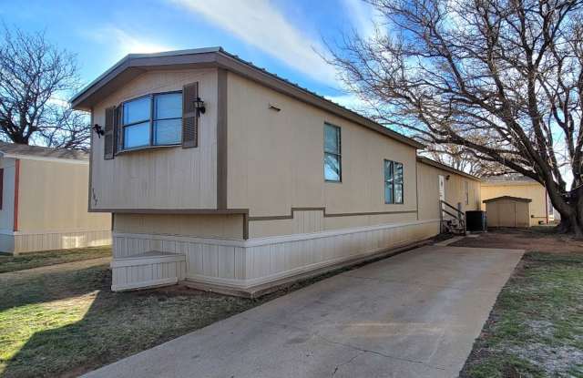 3/2 MOBILE HOME IN COMMANDER'S PALACE - FRENSHIP ISD