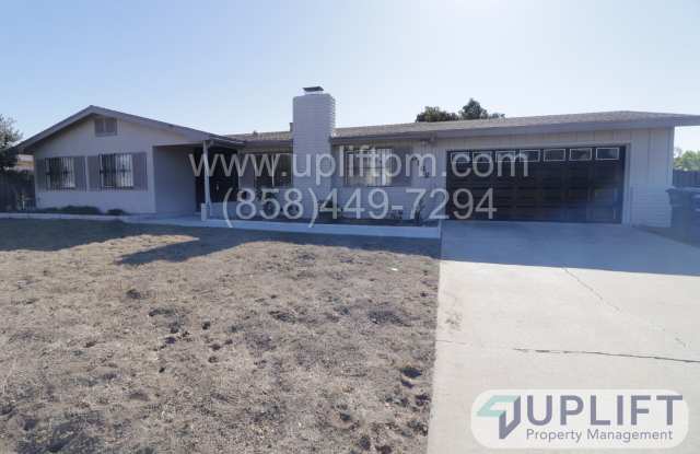 MOVE IN SPECIAL! 4bed/2bath house with garage  POOL